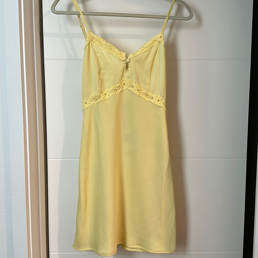 Brand New Princess Polly - Elsen Mini Dress in Yellow